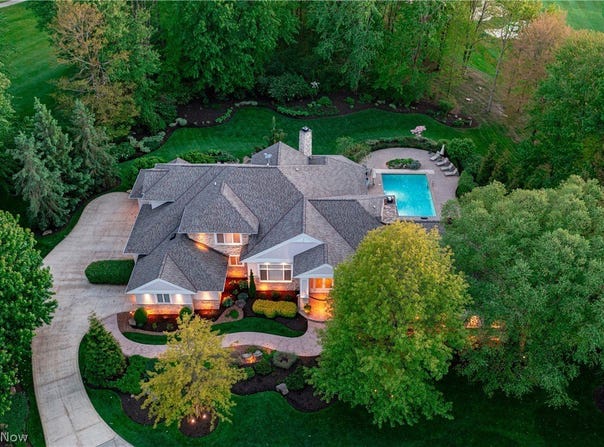 520 Bristol Drive, Aurora, OH 44202