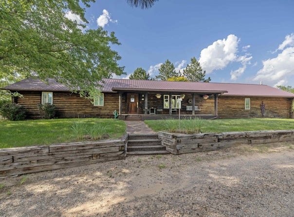 800 E 71st Ave, Hutchinson, KS 67502