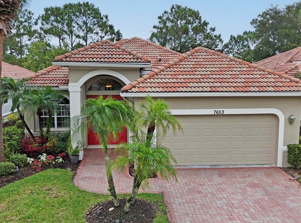 7653 Greenbrier Circle, Port Saint Lucie, FL 34986