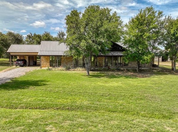 5288 Bennett Road, Millsap, TX 76066