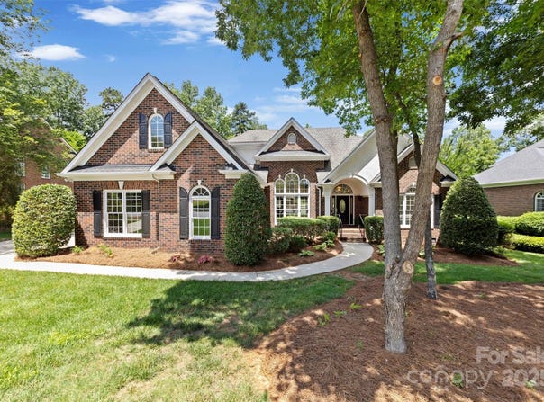 2241 Flagstick Drive, Matthews, NC 28104