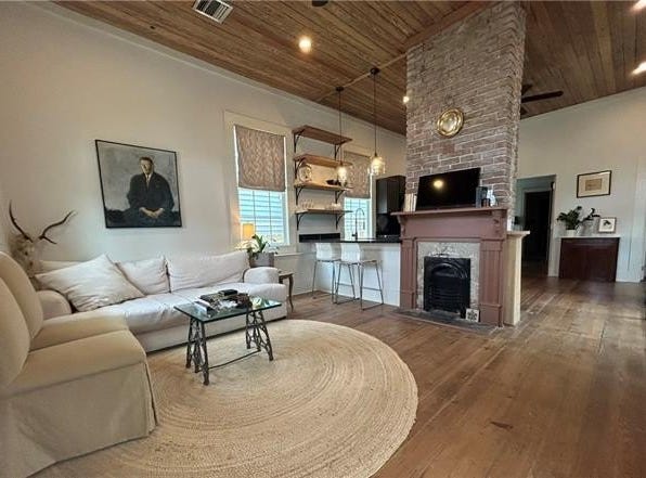 7713 ZIMPEL Street, New Orleans, LA 70118