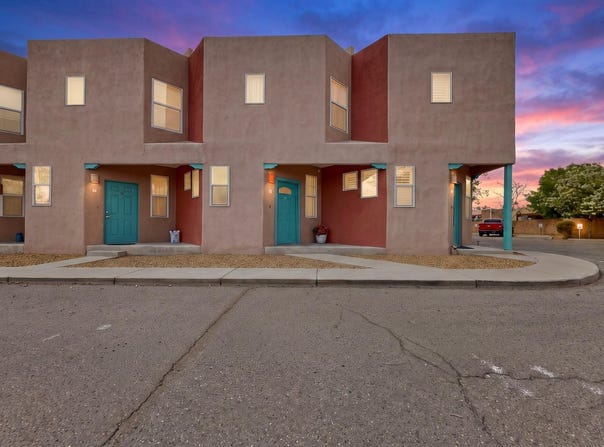 615 Menaul Boulevard NW, Albuquerque, NM 87107