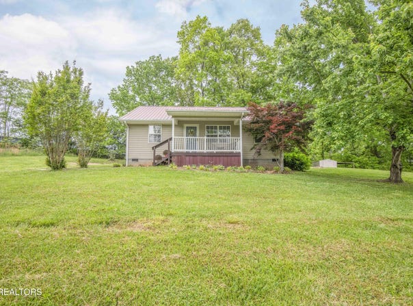 129 Sourwood Lane, Sharps Chapel, TN 37866