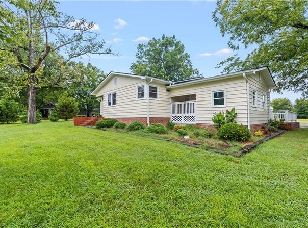 7075 Midway School Road, Thomasville, NC 27360