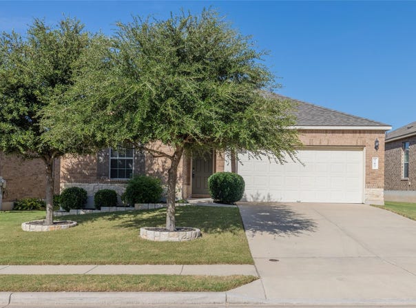 767 Hoot Owl LN, Leander, TX 78641