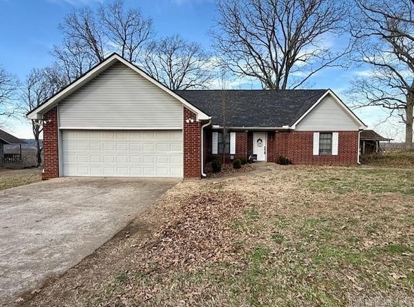 26 Riverview Rd, Southside, AR 72501