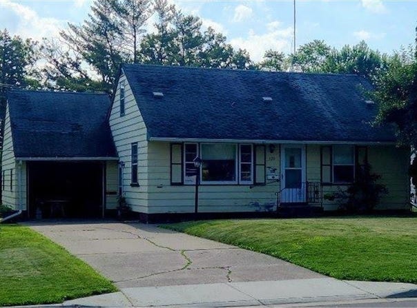 320 Grove Street N, Mora, MN 55051