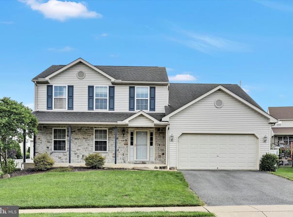 2512 OVERLAND AVENUE, READING, PA 19608