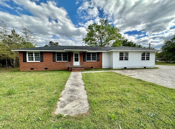 26 Shady Lane, Kingstree, SC 29556