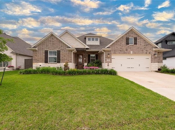 5012 Grayson Way, Bryan, TX 77802