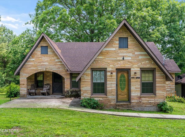 9478 Morgan County Hwy, Sunbright, TN 37872