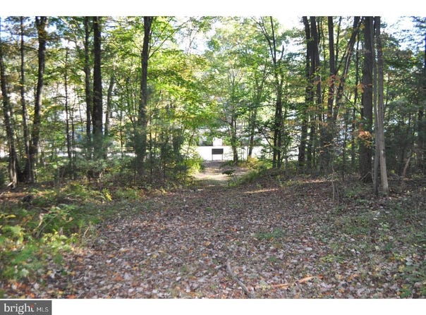 2505 WEST END AVENUE, POTTSVILLE, PA 17901