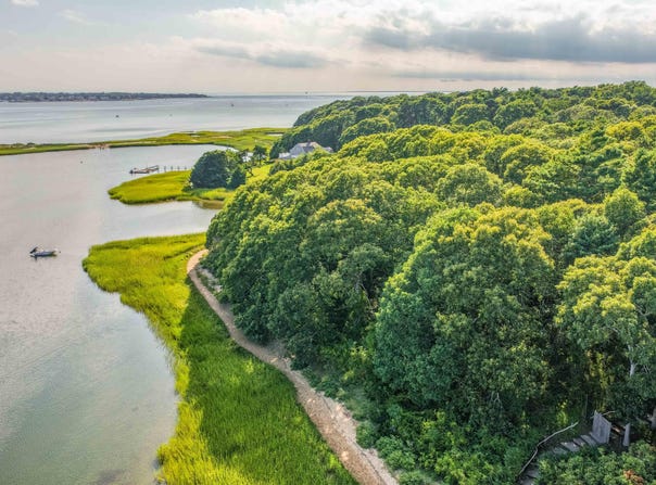 221 Scraggy Neck Road, Cataumet, MA 02534