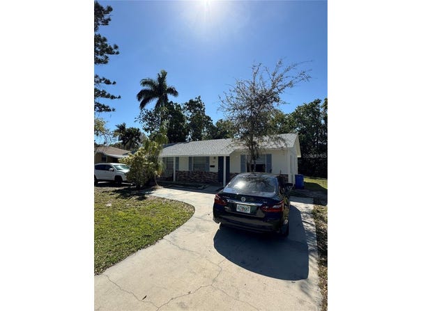 2001 14TH AVENUE W, BRADENTON, FL 34205