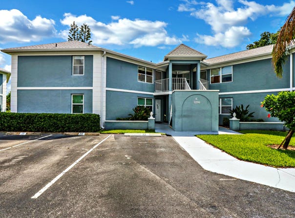 3296 SE Aster Lane, Stuart, FL 34994