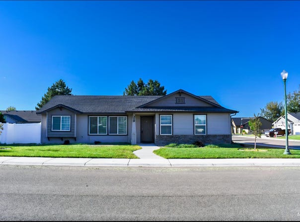 319 Magnolia Ave, Fruitland, ID 83619