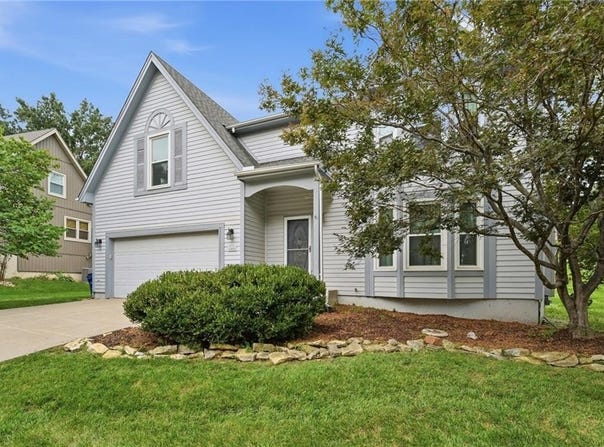 1404 Dartmouth Drive, Liberty, MO 64068