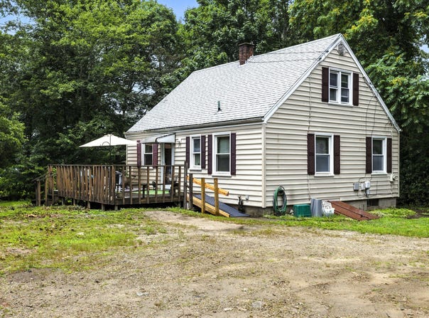 398 Boston Post Road, Waterford, CT 06385