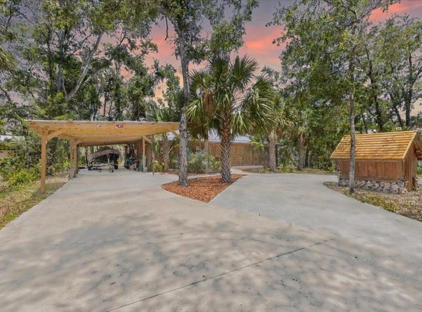 1815 NE Mabels Avenue, Steinhatchee, FL 32359