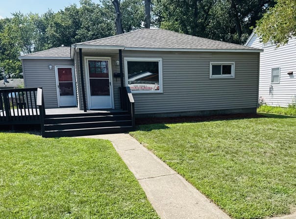 416 S Liberty Place, Hobart, IN 46342