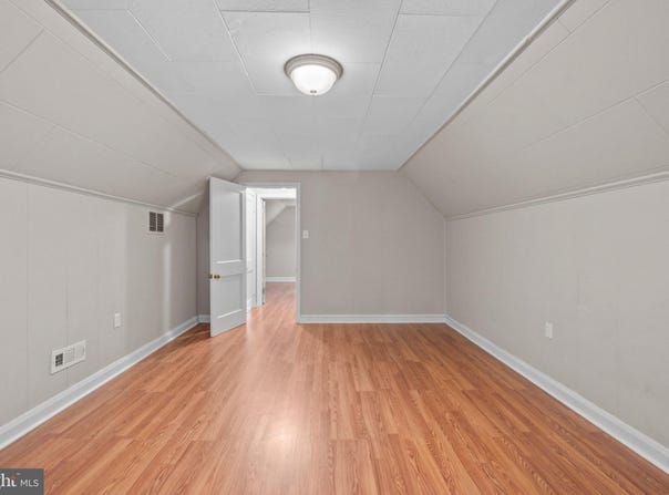 6504 CRESTWOOD, BALTIMORE, MD 21239