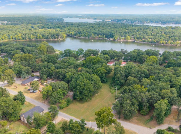 TBD Moffatt Street, Grove, OK 74344