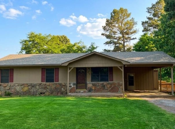 714 THORNE Drive, Paragould, AR 72450