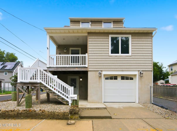 11 Fox Avenue, Keansburg, NJ 07734