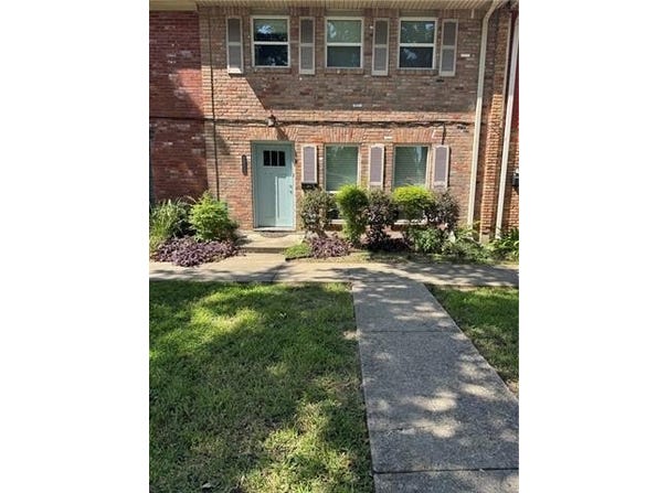 300 CORAL Avenue, Terrytown, LA 70056