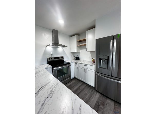 410 W 8TH, Winner, SD 57580