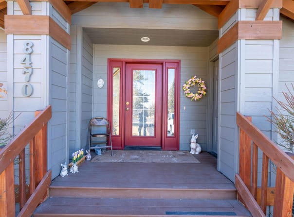 8470 Golden Pheasant Court, Redmond, OR 97756