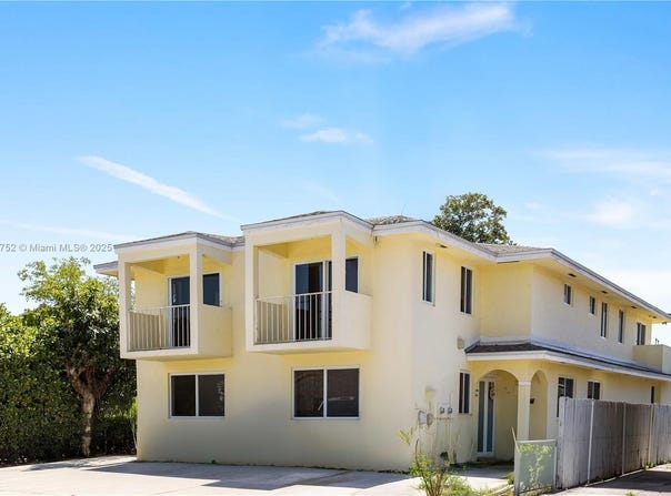 3524 NW 4th Ter, Miami, FL 33125