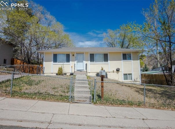 2510 Royalty Court, Colorado Springs, CO 80904
