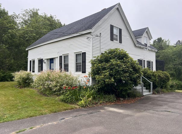 261 Ocean Point Road, Boothbay Harbor, ME 04538