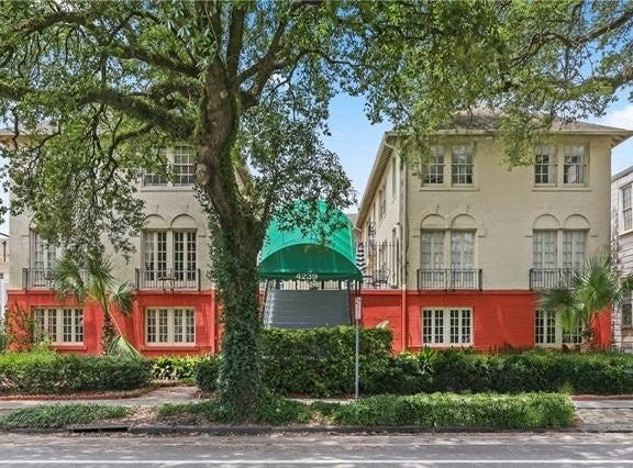 4239 ST CHARLES Avenue, New Orleans, LA 70115