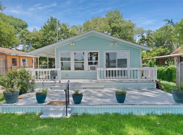 2425 E Lake Drive, Weatherford, TX 76087