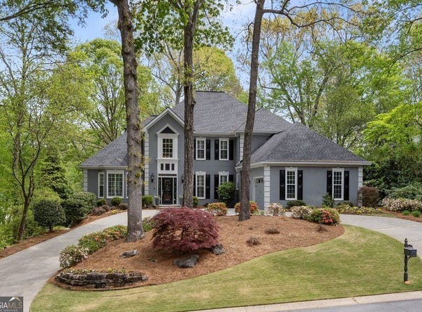 210 Lakeside Drive NW, Kennesaw, GA 30144