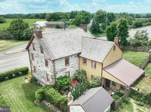 4415 W MARKET STREET, YORK, PA 17408