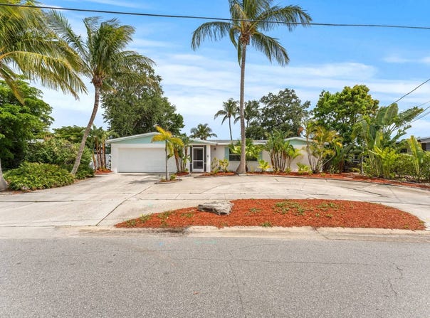 1675 Vega Ave, Merritt Island, FL 32953