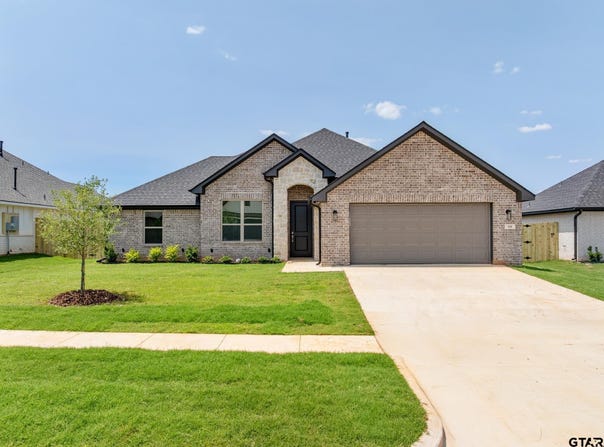 420 Mary Circle, Bullard, TX 75757