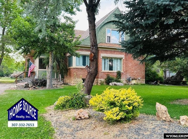 1105 N 2nd, Lander, WY 82520