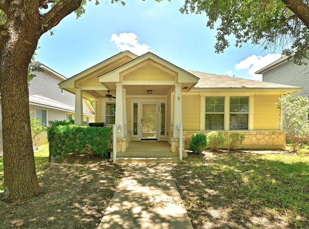 1049 King Cotton LN, Round Rock, TX 78664