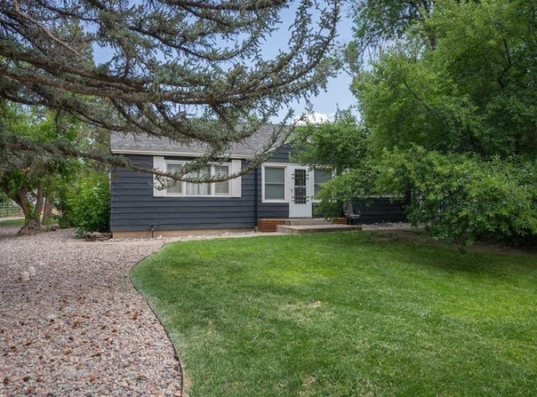 4035 Trapper Creek Rd, Shell, WY 82441