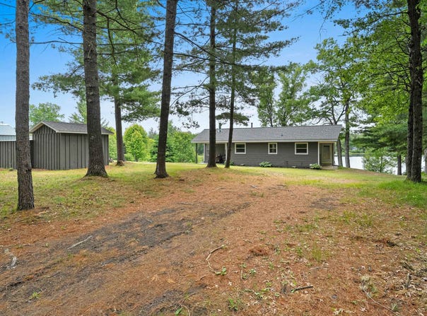 N16710 NORTH LAKE Lane, PEMBINE, WI 54156