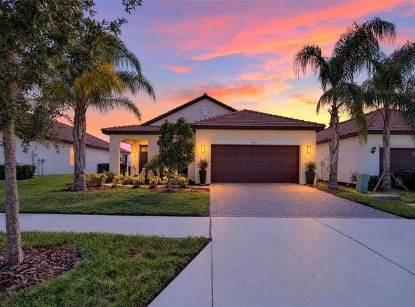 17127 HOLLY WELL Avenue, WIMAUMA, FL 33598