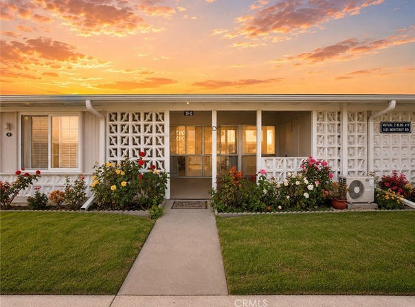 1621 Monterey Road, Seal Beach, CA 90740