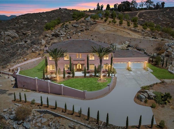 17190 Small Canyon Ln, Riverside, CA 92506