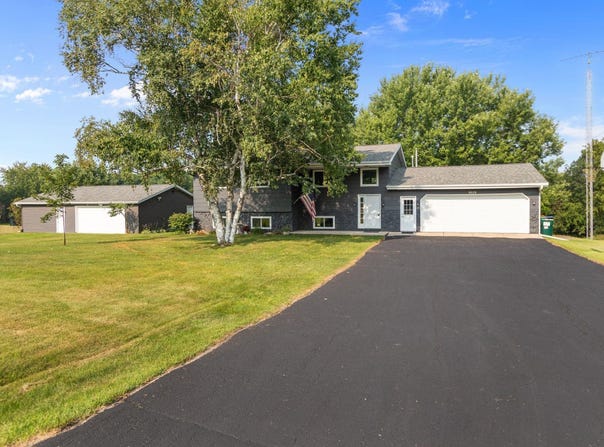 N9659 WILLARD Road, BERLIN, WI 54923