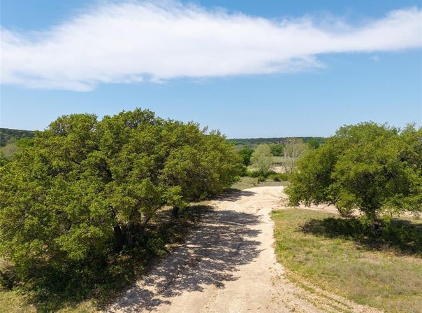 213 Grand Canyon Drive, Oglesby, TX 76561